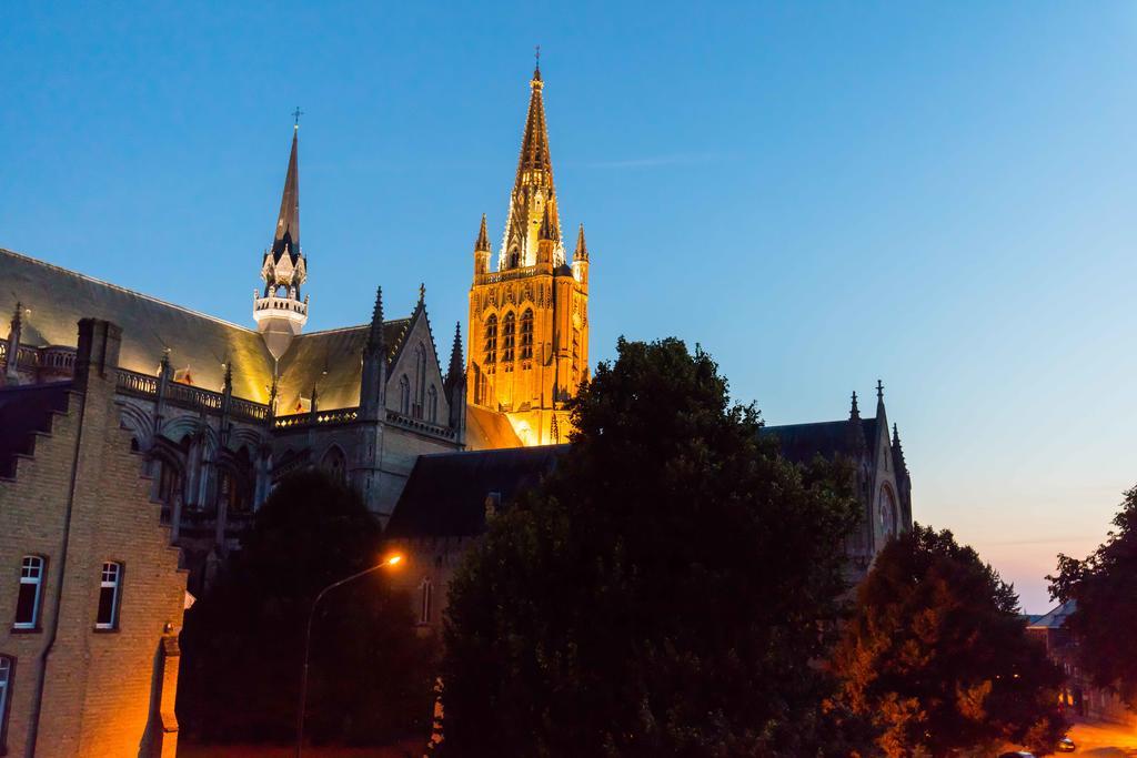 Queen Astrid Ypres Exterior foto